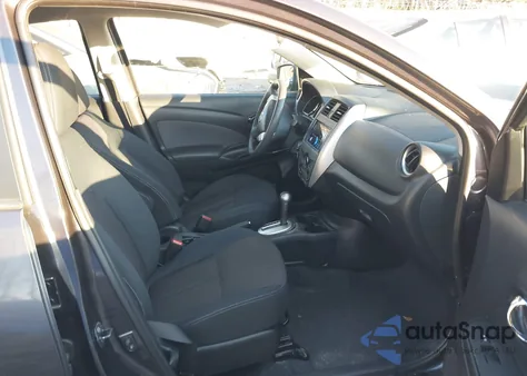 2015 Nissan Versa 1.6 Sv z USA, uszkodzony, nr VIN 3N1CN7AP5FL943924